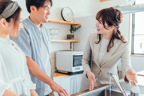 モニターハウスとは?